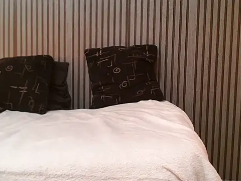 Snapshot of ROYALASS25 chatting on 10-04-25, 10:17 ROYALASS25 online show from 10-04-25, 10:17