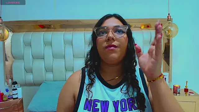 TiffantyAndStacy online show from 11-22-25, 07:35