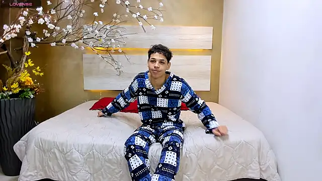Mycandyfor You online show from 09-12-25, 07:46