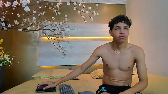 Mycandyfor You online show from 09-30-25, 07:20