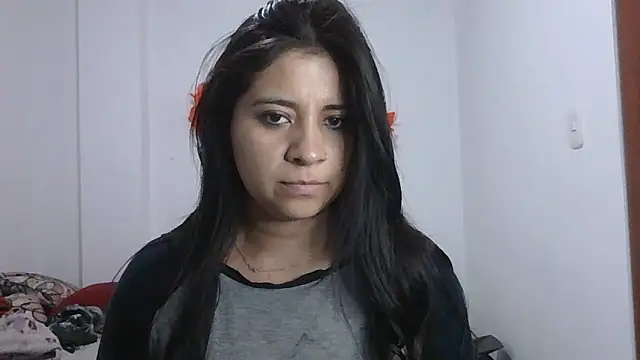 Snapshot of ValerieLove_ chatting on 05-29-26, 06:14 ValerieLove online show from 05-29-26, 06:14