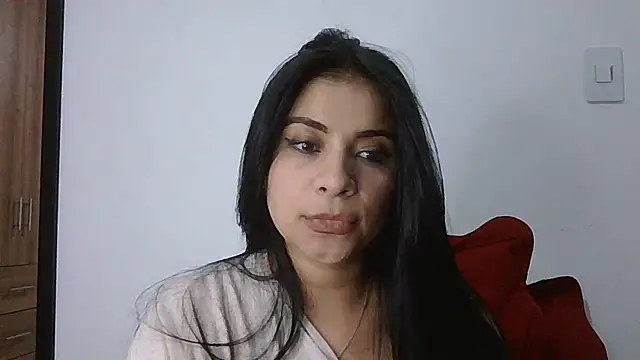 ValerieLove  online show from 11-25-25, 05:41