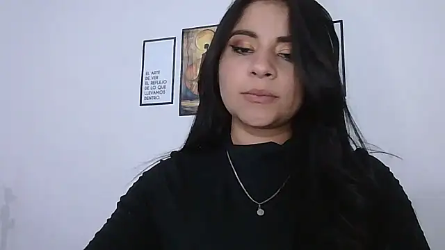 ValerieLove  online show from 02-05-26, 07:43