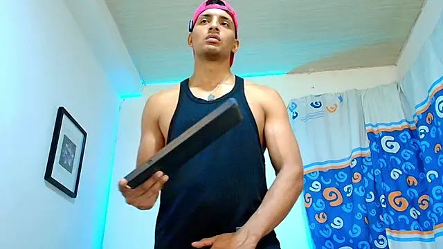 Snapshot of Smith_Fitness chatting on 06-10-26, 02:02 Smith Fitness online show from 06-10-26, 02:02