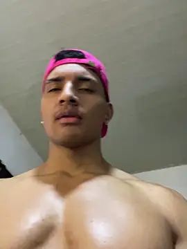 Snapshot of Smith_Fitness chatting on 05-06-26, 02:10 Smith Fitness online show from 05-06-26, 02:10