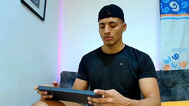 Snapshot of Smith_Fitness chatting on 07-26-26, 03:19 Smith Fitness online show from 07-26-26, 03:19