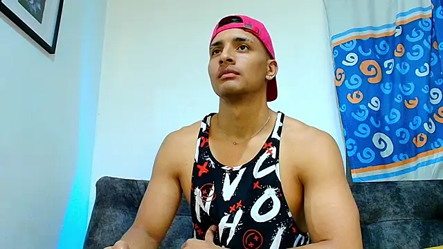 Snapshot of Smith_Fitness chatting on 07-07-26, 11:14 Smith Fitness online show from 07-07-26, 11:14