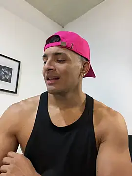 Snapshot of Smith_Fitness chatting on 04-29-26, 03:49 Smith Fitness online show from 04-29-26, 03:49