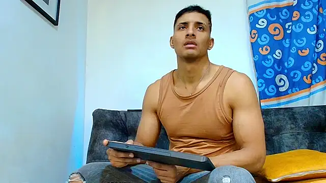 Snapshot of Smith_Fitness chatting on 07-12-26, 06:09 Smith Fitness online show from 07-12-26, 06:09