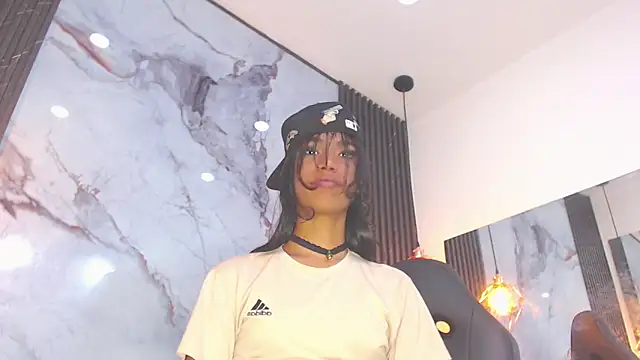 Penelopee Rouse online show from 04-13-26, 11:58