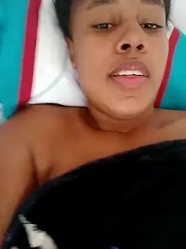 Snapshot of MoniqueMulberry chatting on 09-20-25, 04:34 MoniqueMulberry online show from 09-20-25, 04:34