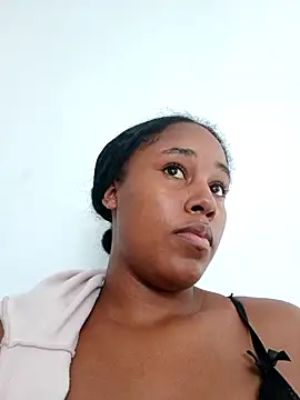 Snapshot of MoniqueMulberry chatting on 09-26-25, 07:43 MoniqueMulberry online show from 09-26-25, 07:43