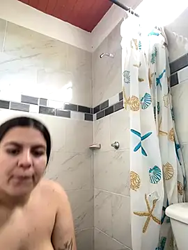 Snapshot of Sara_B_Sexual chatting on 09-27-25, 03:29 Sara B Sexual online show from 09-27-25, 03:29