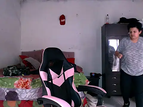 Snapshot of Tatsumi_nao666 chatting on 09-24-25, 08:59 Tatsumi nao666 online show from 09-24-25, 08:59