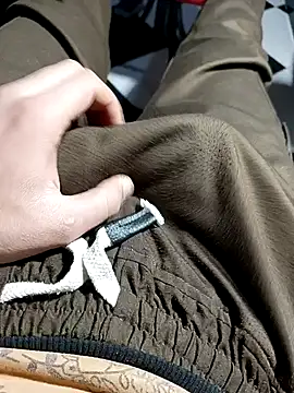 anis3g4 online show from 11-07-25, 09:08