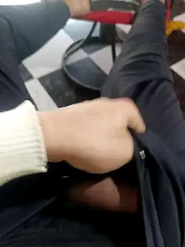 anis3g4 online show from 10-04-25, 01:23