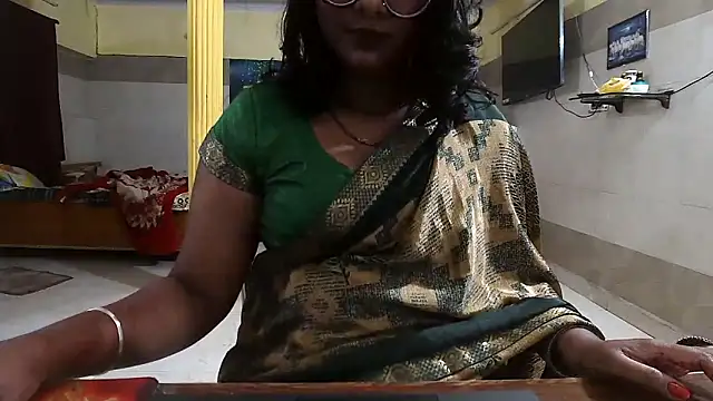 DearKimmi online show from 02-09-26, 06:39