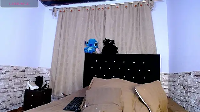 DaraKat18 online show from 01-12-26, 08:43