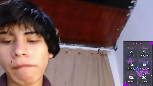 Snapshot of DaraKat18 chatting on 05-16-26, 10:09 DaraKat18 online show from 05-16-26, 10:09