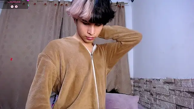 DaraKat18 online show from 04-09-26, 11:22