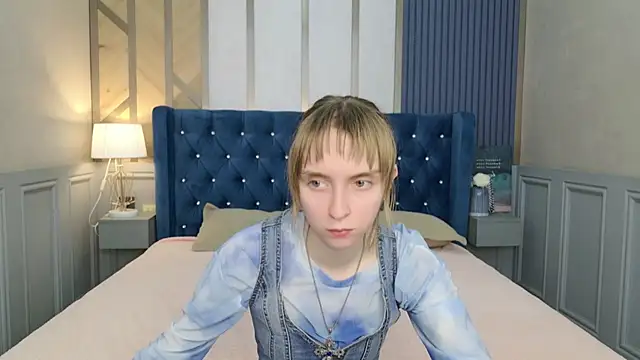 Snapshot of Beverly_Gomes chatting on 10-04-25, 06:26 Beverly Gomes online show from 10-04-25, 06:26