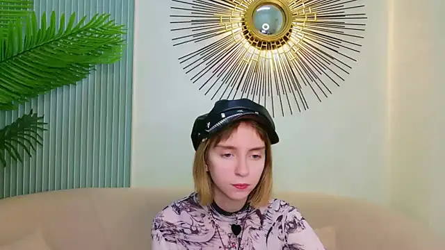 Snapshot of Beverly_Gomes chatting on 02-17-26, 08:17 Beverly Gomes online show from 02-17-26, 08:17