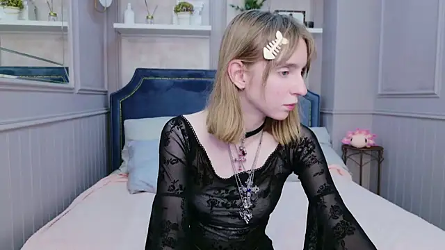 Beverly Gomes online show from 11-07-25, 04:00