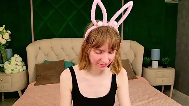 Beverly Gomes online show from 04-14-26, 03:28