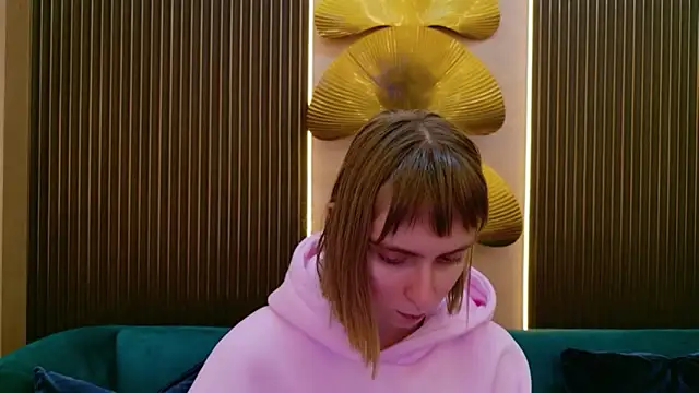 Snapshot of Beverly_Gomes chatting on 02-06-26, 08:16 Beverly Gomes online show from 02-06-26, 08:16