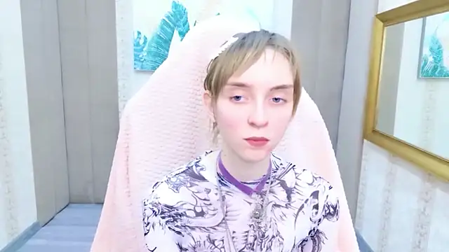 Beverly Gomes online show from 12-19-25, 10:28