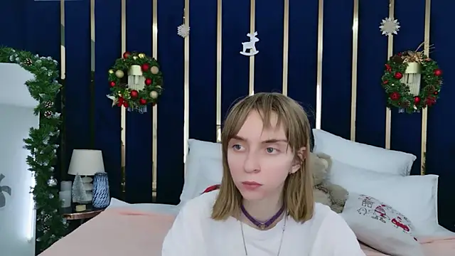 Beverly Gomes online show from 12-20-25, 03:26