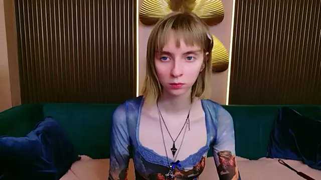 Snapshot of Beverly_Gomes chatting on 03-03-26, 08:16 Beverly Gomes online show from 03-03-26, 08:16