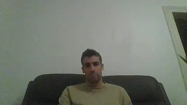 JulioIsHere4you online show from 11-05-25, 08:01