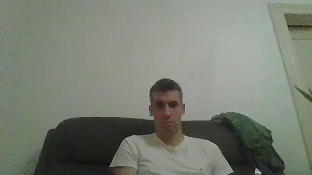 JulioIsHere4you online show from 12-14-25, 12:28