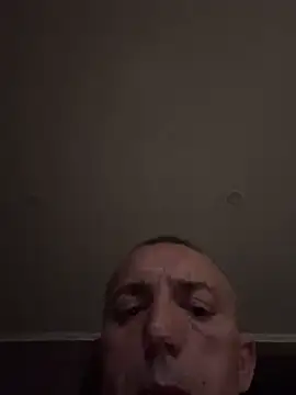 Snapshot of ruberofre chatting on 10-11-25, 11:06 ruberofre online show from 10-11-25, 11:06