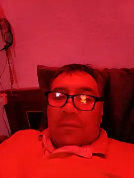 Snapshot of CubiformPostbox chatting on 07-27-26, 12:28 CubiformPostbox online show from 07-27-26, 12:28