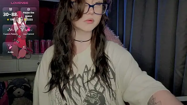 Snapshot of hornyprincess19 chatting on 06-01-26, 06:40 hornyprincess19 online show from 06-01-26, 06:40