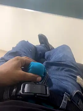 Chico031289 online show from 11-04-25, 09:51