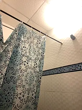 Snapshot of sofilop chatting on 10-23-25, 04:11 sofilop online show from 10-23-25, 04:11