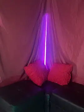 Dark chanel online show from 10-24-25, 04:22