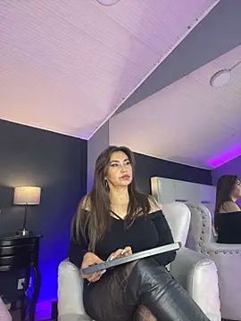 Samantha Milf   online show from 12-17-25, 09:31