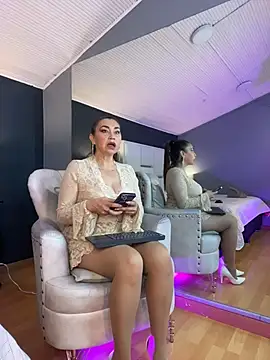 Samantha Milf   online show from 11-26-25, 08:20