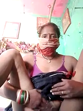 CUTE-004 online show from 10-16-25, 07:27