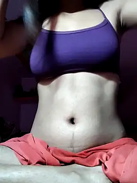 Snapshot of Janvi_Jaitly chatting on 05-18-26, 12:44 Janvi Jaitly online show from 05-18-26, 12:44