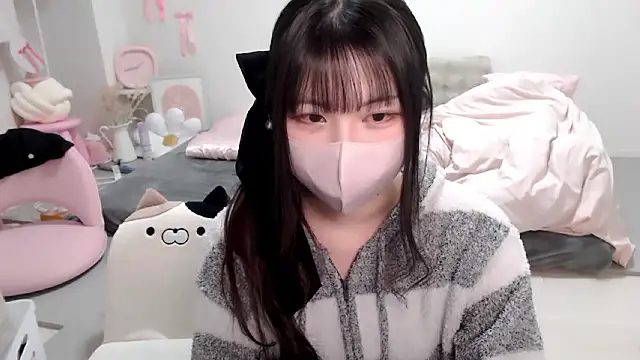 moka-neko online show from 04-17-26, 02:09