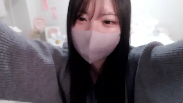 Snapshot of moka-neko chatting on 02-13-26, 01:22 moka-neko online show from 02-13-26, 01:22