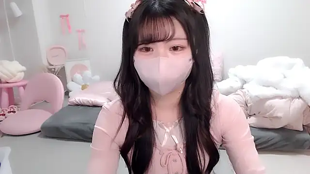 Snapshot of moka-neko chatting on 03-01-26, 01:22 moka-neko online show from 03-01-26, 01:22