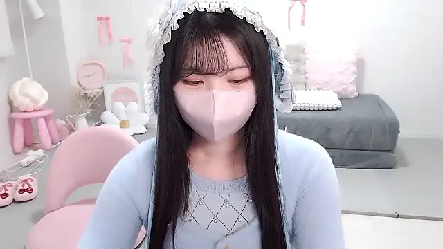 Snapshot of moka-neko chatting on 02-04-26, 05:13 moka-neko online show from 02-04-26, 05:13