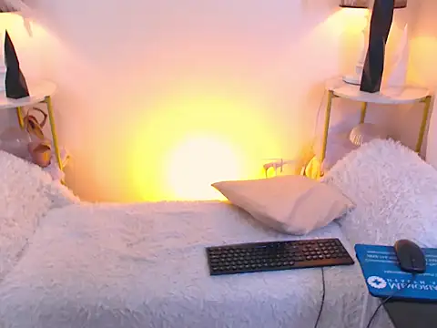 Alluring Carmela online show from 02-02-26, 06:18