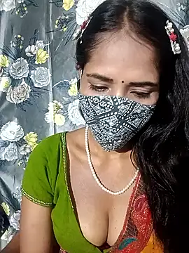 Snapshot of Bhabhilux2025 chatting on 05-19-26, 07:10 Bhabhilux2025 online show from 05-19-26, 07:10